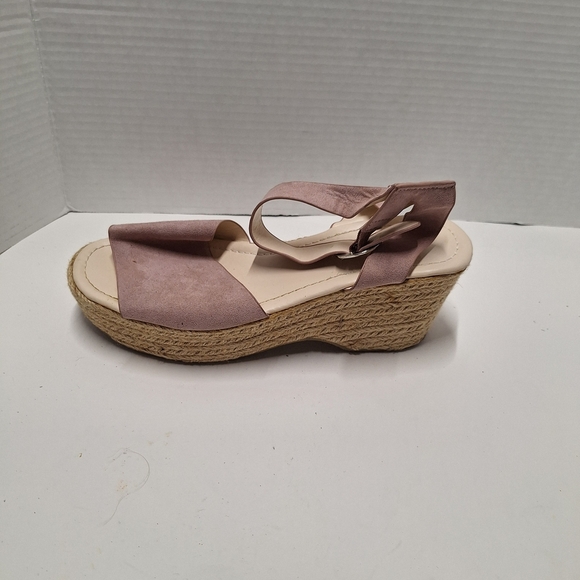 Qupid Women's Sandals in Cream and Brown - Picture 7 of 8